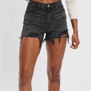 AE 90s boyfriend shorts